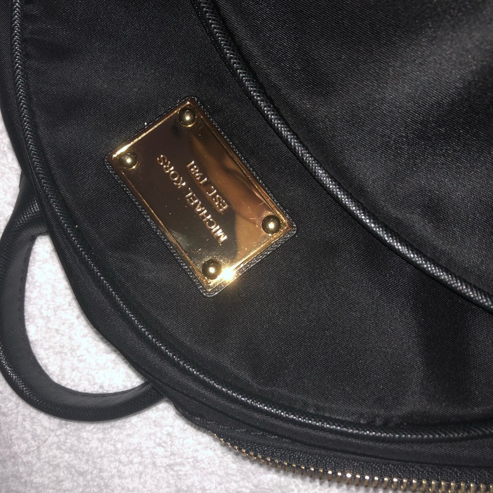 Michael Kors backpack - Picture 2 of 6